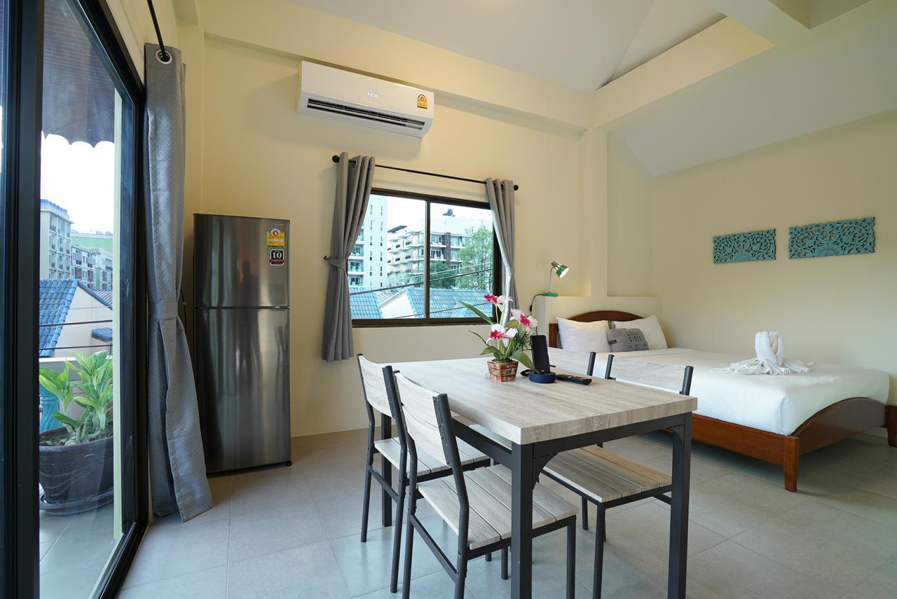 Eriksson Guesthouse Patong Bilik gambar