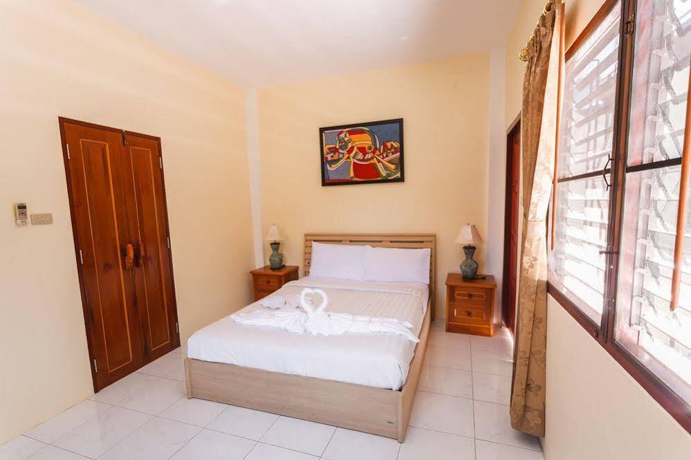 Eriksson Guesthouse Patong Luaran gambar
