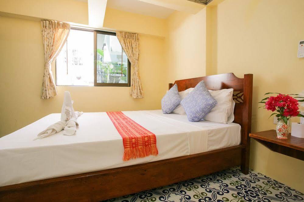 Eriksson Guesthouse Patong Luaran gambar